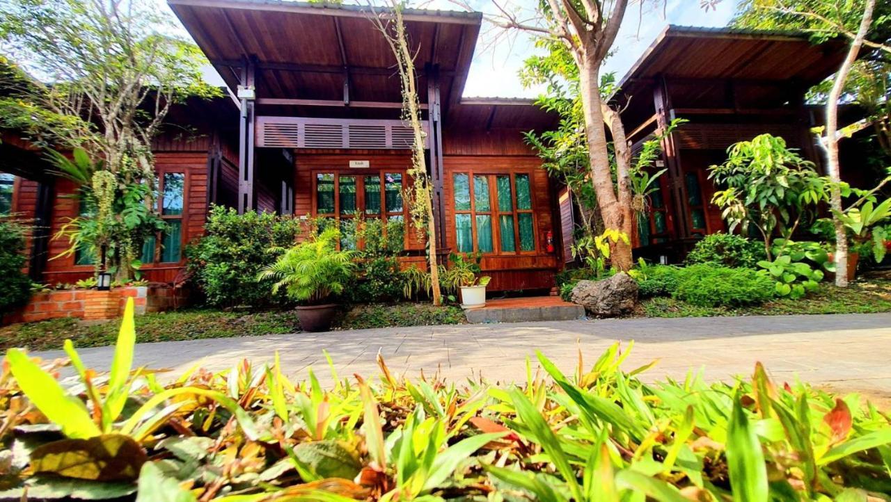 Areeya Phubeach Resort Wooden House Ban Chong Phli Exterior photo
