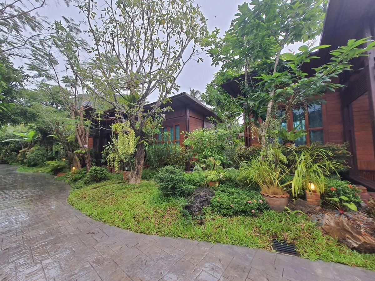 Areeya Phubeach Resort Wooden House Ban Chong Phli Exterior photo
